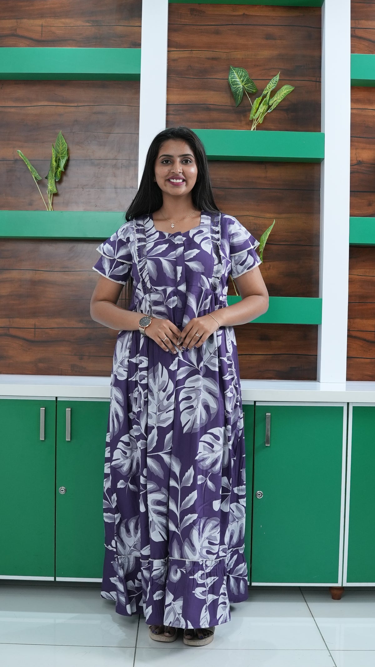 Dusty Mauve Orchid Print Rayon Feeding Frock – Stylish Front Open Zipper Maternity Dress with Double Layer Sleeves