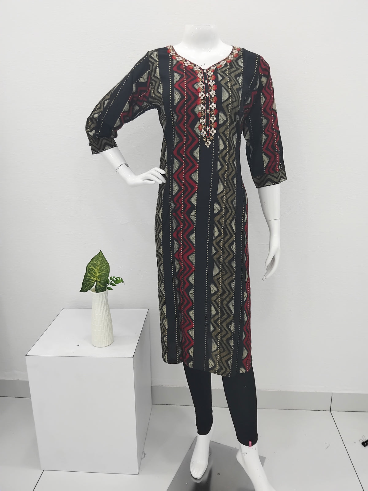 New Introducing Rayon Stylish Kurthi's | Updated Collection for Trendy Design's| Collar Model |High Quality Rayon Kurthi's for Stylish Women's (SNGVI)