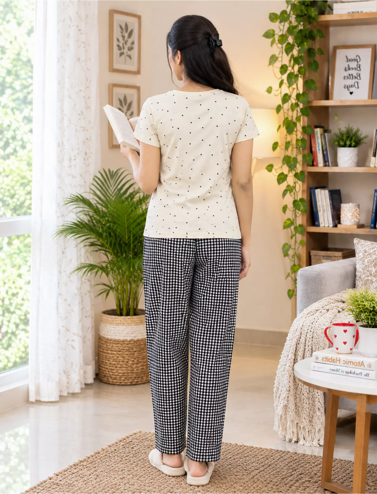Cream Heart Black Check Pyjama Set with Pocket | Mangai Nighties