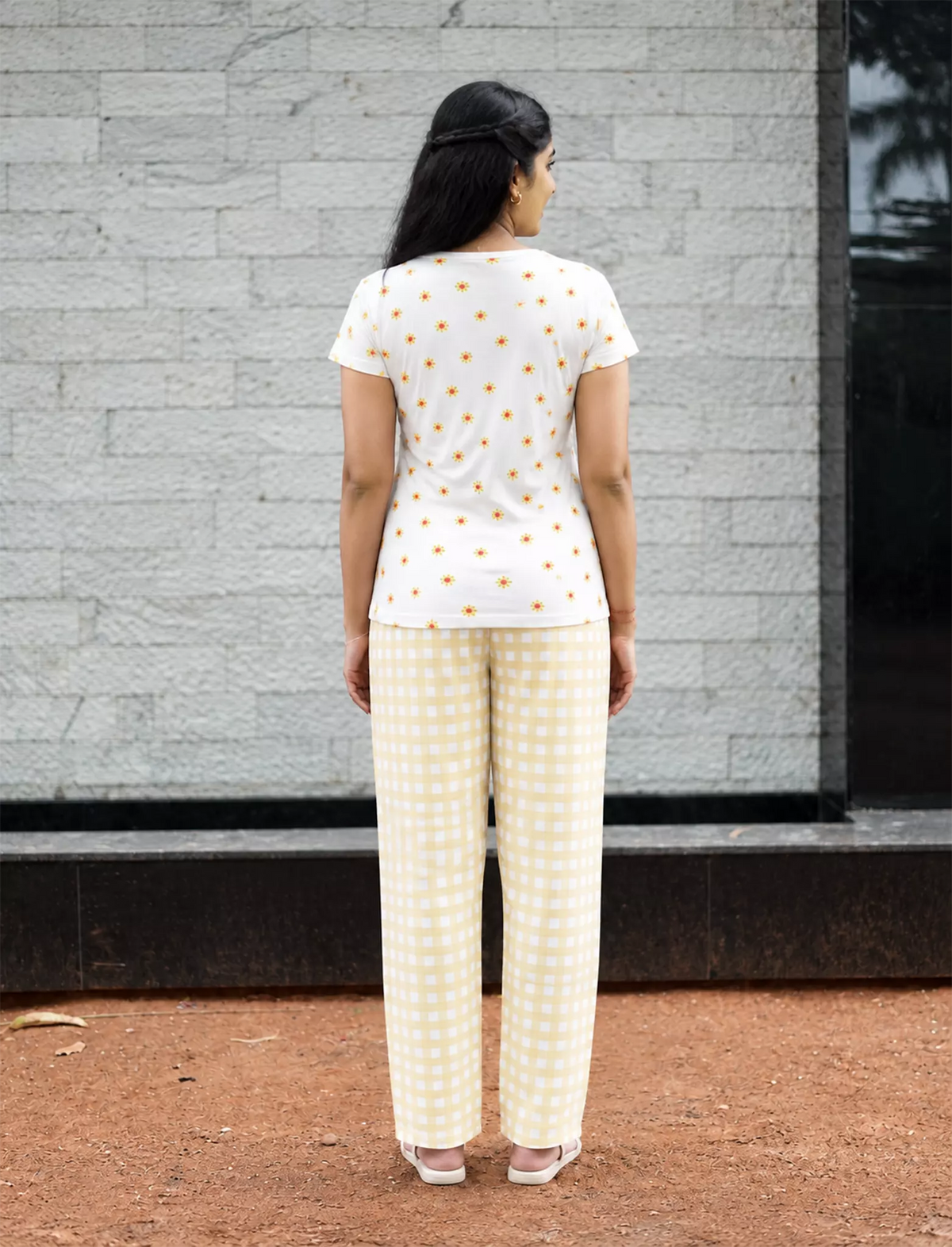 White Floral Yellow Checks Cotton Pyjama Set | Mangai Nighties