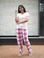 Pink Floral Print Checks Pyjama Set for Women | Mangai Nighties
