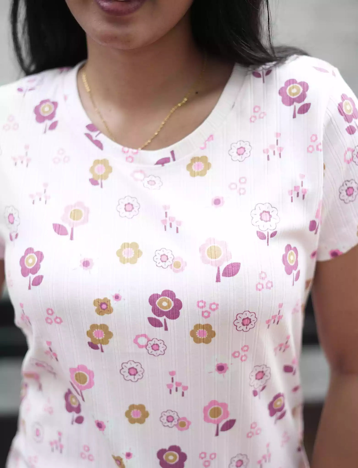 Pink Floral Print Checks Pyjama Set for Women | Mangai Nighties