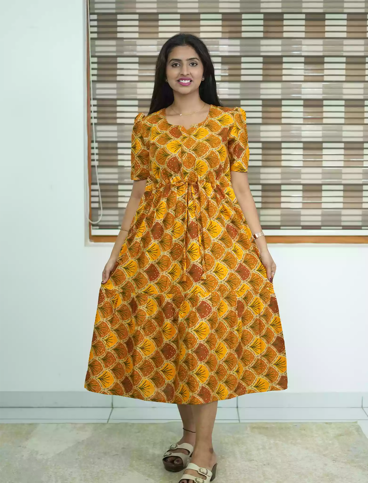 Rayon Scallop Shell PrintFoil Gathering Maxi with Puff Sleeve - Mangai Nighties