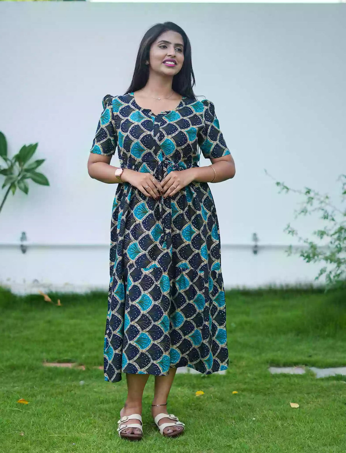 Rayon Scallop Shell PrintFoil Gathering Maxi with Puff Sleeve - Mangai Nighties