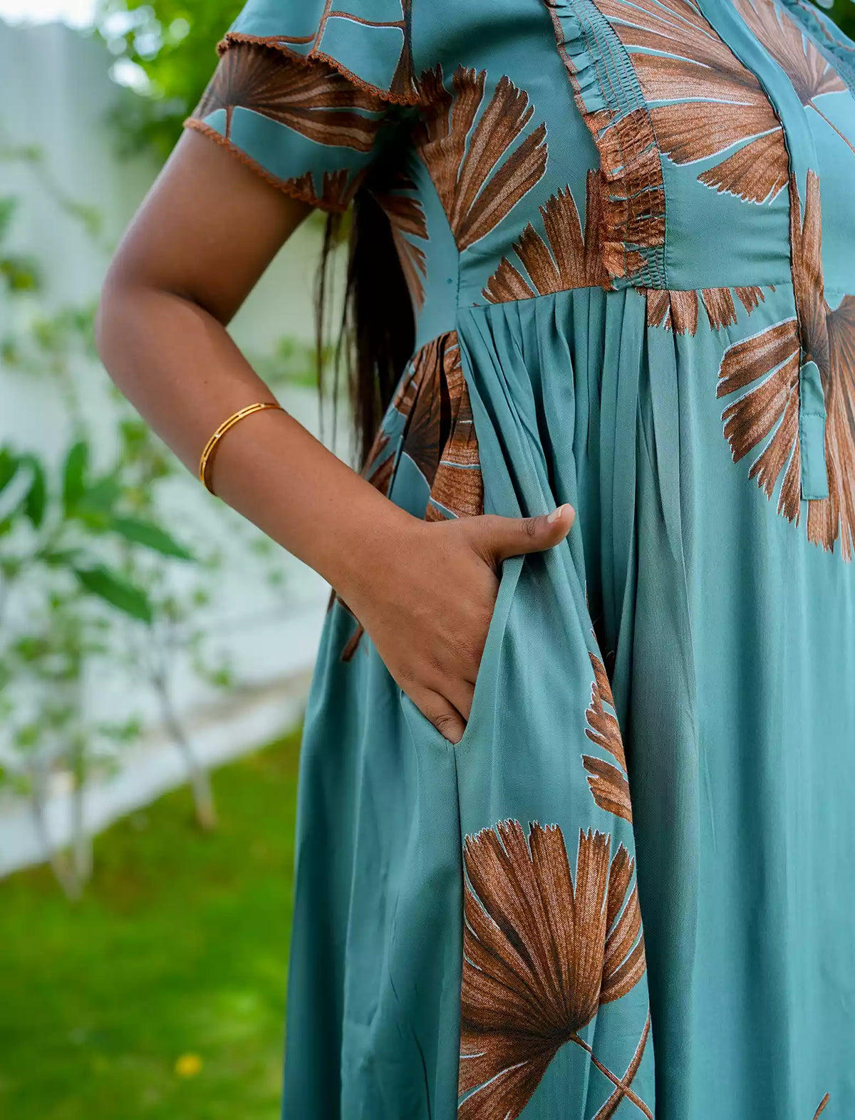 Rayon Leaf Print Feeding Frock With Zipper | Mangai Nighties
