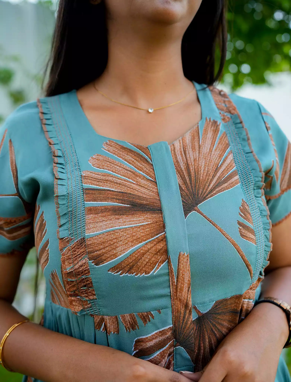 Rayon Leaf Print Feeding Frock With Zipper | Mangai Nighties