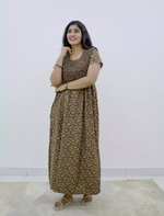 Alpine Floral Printed Smocking Nighty with Pocket – Mangai Nighties